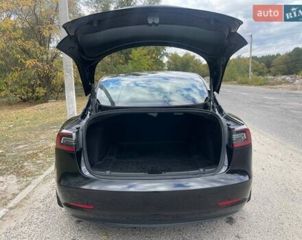 Тесла Модель 3 2023 в Каменское - Днепродзержинск на Automoto.ua Черный Тесла Модель 3, объемом двигателя 0 л и пробегом 73 тыс. км за 19000 $, фото 5 на Automoto.ua