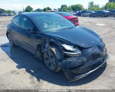 Чорний Тесла Модель 3, об'ємом двигуна 0 л та пробігом 1 тис. км за 15100 $, фото 9 на Automoto.ua