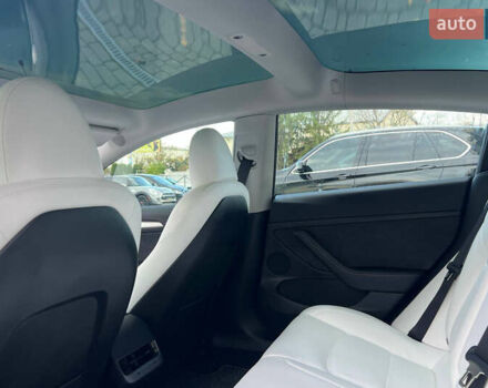 Чорний Тесла Модель 3, об'ємом двигуна 0 л та пробігом 16 тис. км за 22900 $, фото 13 на Automoto.ua
