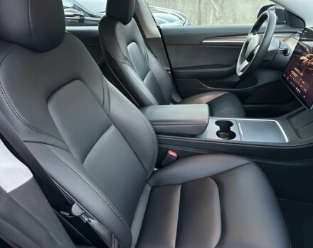 Черный Тесла Модель 3, объемом двигателя 0 л и пробегом 13 тыс. км за 10600 $, фото 11 на Automoto.ua