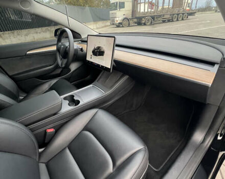 Черный Тесла Модель 3, объемом двигателя 0 л и пробегом 85 тыс. км за 19999 $, фото 39 на Automoto.ua