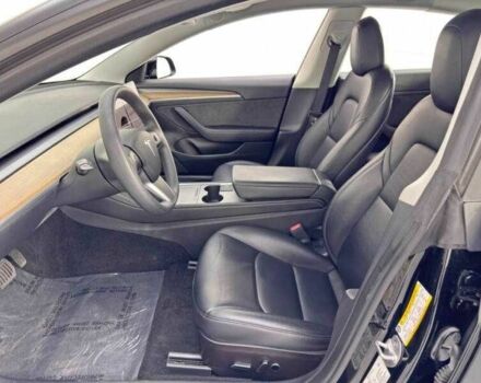 Черный Тесла Модель 3, объемом двигателя 0 л и пробегом 15 тыс. км за 15500 $, фото 12 на Automoto.ua