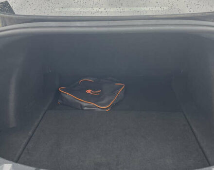 Черный Тесла Модель 3, объемом двигателя 0 л и пробегом 45 тыс. км за 22000 $, фото 44 на Automoto.ua