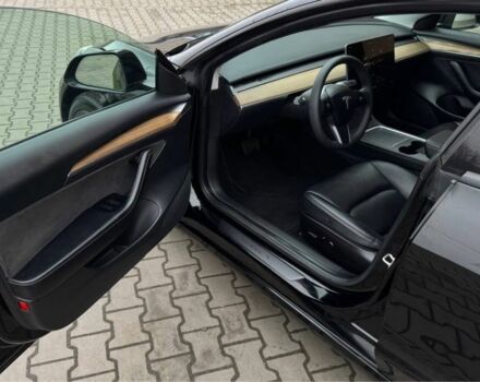 Чорний Тесла Модель 3, об'ємом двигуна 0 л та пробігом 172 тис. км за 16900 $, фото 4 на Automoto.ua