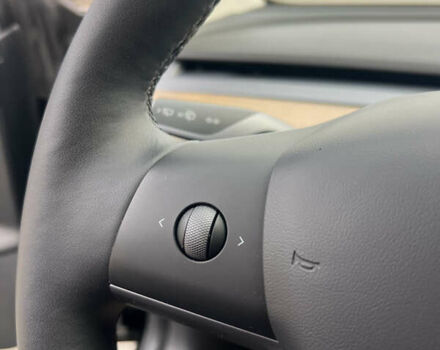 Черный Тесла Модель 3, объемом двигателя 0 л и пробегом 85 тыс. км за 19999 $, фото 17 на Automoto.ua