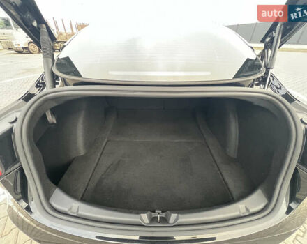 Черный Тесла Модель 3, объемом двигателя 0 л и пробегом 85 тыс. км за 19999 $, фото 54 на Automoto.ua