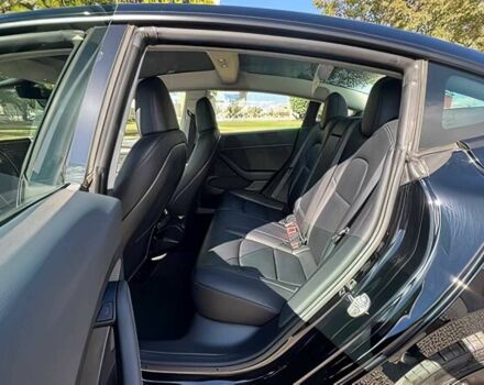 Чорний Тесла Модель 3, об'ємом двигуна 0 л та пробігом 23 тис. км за 14000 $, фото 12 на Automoto.ua