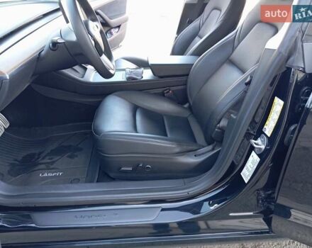 Чорний Тесла Модель 3, об'ємом двигуна 0 л та пробігом 27 тис. км за 25000 $, фото 16 на Automoto.ua