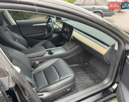 Чорний Тесла Модель 3, об'ємом двигуна 0 л та пробігом 38 тис. км за 21500 $, фото 5 на Automoto.ua