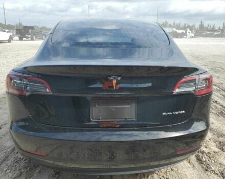 Черный Тесла Модель 3, объемом двигателя 0 л и пробегом 30 тыс. км за 7800 $, фото 5 на Automoto.ua