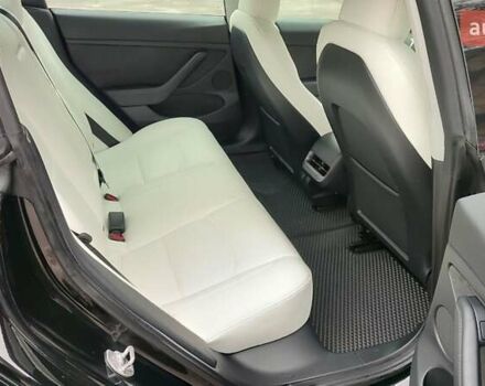 Черный Тесла Модель 3, объемом двигателя 0 л и пробегом 30 тыс. км за 20500 $, фото 13 на Automoto.ua