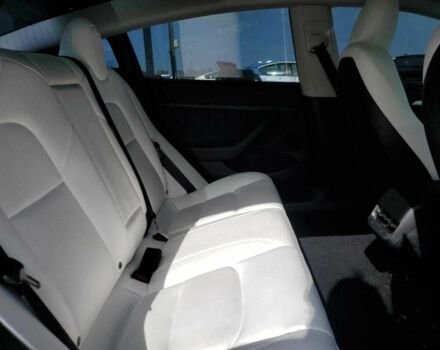 Черный Тесла Модель 3, объемом двигателя 0 л и пробегом 30 тыс. км за 7800 $, фото 9 на Automoto.ua