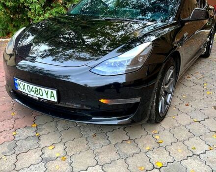 Чорний Тесла Модель 3, об'ємом двигуна 0.19 л та пробігом 64 тис. км за 23200 $, фото 1 на Automoto.ua