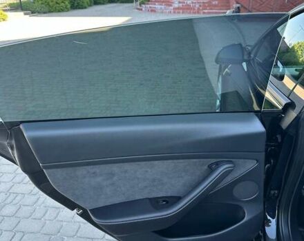 Черный Тесла Модель 3, объемом двигателя 0 л и пробегом 22 тыс. км за 22800 $, фото 53 на Automoto.ua