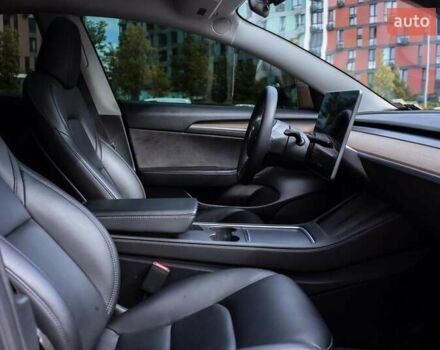 Чорний Тесла Модель 3, об'ємом двигуна 0 л та пробігом 49 тис. км за 24999 $, фото 20 на Automoto.ua
