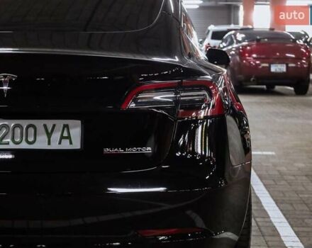 Чорний Тесла Модель 3, об'ємом двигуна 0 л та пробігом 49 тис. км за 24999 $, фото 6 на Automoto.ua