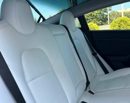 Черный Тесла Модель 3, объемом двигателя 0 л и пробегом 22 тыс. км за 22800 $, фото 35 на Automoto.ua