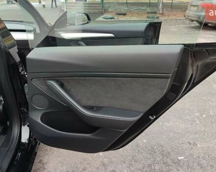 Черный Тесла Модель 3, объемом двигателя 0 л и пробегом 30 тыс. км за 20500 $, фото 15 на Automoto.ua