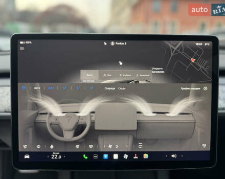 Чорний Тесла Модель 3, об'ємом двигуна 0 л та пробігом 56 тис. км за 20500 $, фото 16 на Automoto.ua