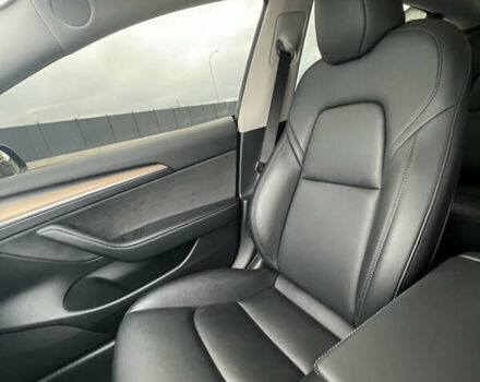 Черный Тесла Модель 3, объемом двигателя 0 л и пробегом 85 тыс. км за 19999 $, фото 26 на Automoto.ua