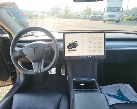 Черный Тесла Модель 3, объемом двигателя 0 л и пробегом 27 тыс. км за 18800 $, фото 5 на Automoto.ua