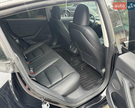 Чорний Тесла Модель 3, об'ємом двигуна 0 л та пробігом 38 тис. км за 21500 $, фото 6 на Automoto.ua