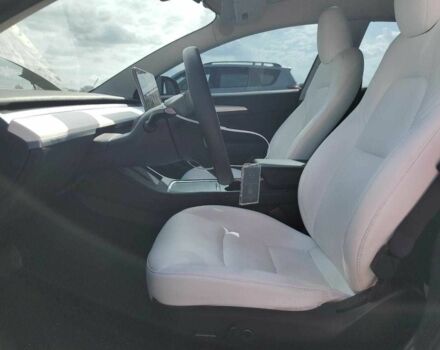 Черный Тесла Модель 3, объемом двигателя 0 л и пробегом 30 тыс. км за 7800 $, фото 6 на Automoto.ua