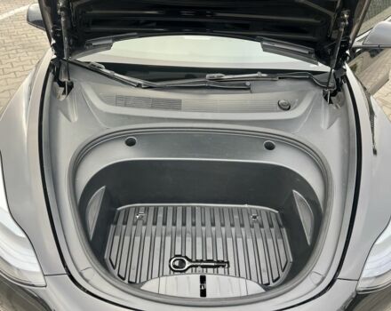 Черный Тесла Модель 3, объемом двигателя 0 л и пробегом 85 тыс. км за 19999 $, фото 20 на Automoto.ua