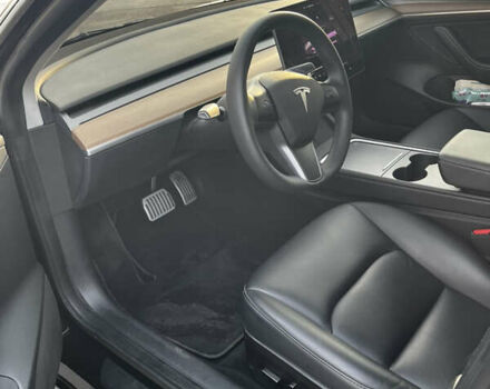Черный Тесла Модель 3, объемом двигателя 0 л и пробегом 61 тыс. км за 23000 $, фото 4 на Automoto.ua