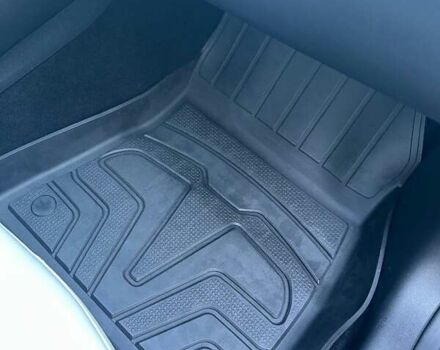 Черный Тесла Модель 3, объемом двигателя 0 л и пробегом 22 тыс. км за 22800 $, фото 42 на Automoto.ua