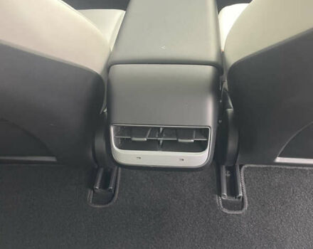 Черный Тесла Модель 3, объемом двигателя 0 л и пробегом 45 тыс. км за 22000 $, фото 33 на Automoto.ua