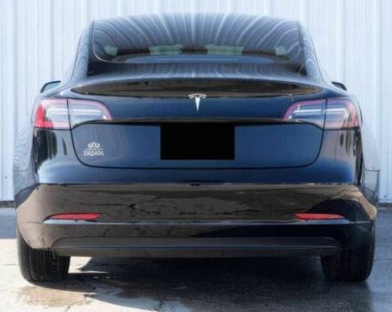 Черный Тесла Модель 3, объемом двигателя 0 л и пробегом 15 тыс. км за 9900 $, фото 5 на Automoto.ua