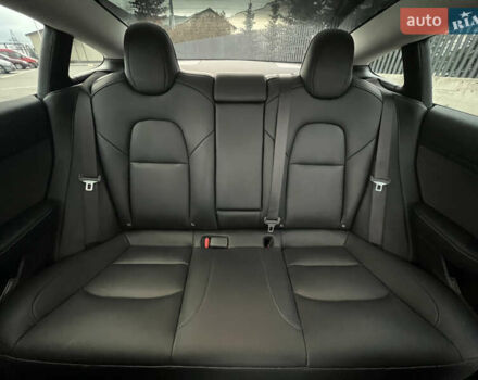 Черный Тесла Модель 3, объемом двигателя 0 л и пробегом 85 тыс. км за 19999 $, фото 31 на Automoto.ua