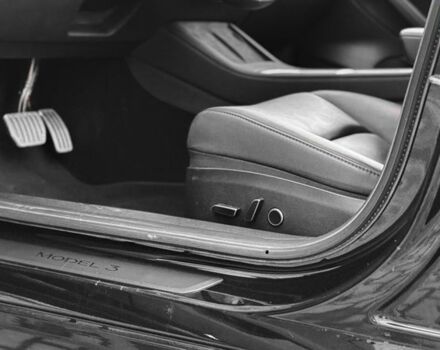 Черный Тесла Модель 3, объемом двигателя 0 л и пробегом 43 тыс. км за 28900 $, фото 54 на Automoto.ua