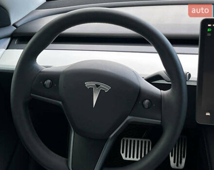 Чорний Тесла Модель 3, об'ємом двигуна 0 л та пробігом 16 тис. км за 22900 $, фото 17 на Automoto.ua