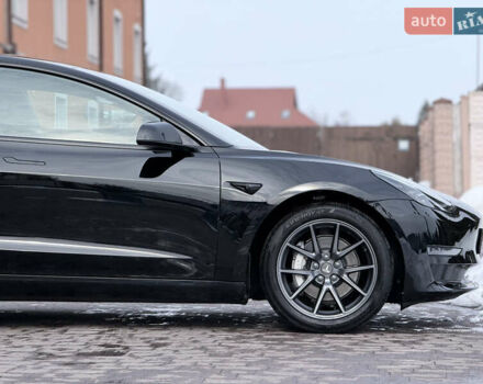 Черный Тесла Модель 3, объемом двигателя 0 л и пробегом 16 тыс. км за 19999 $, фото 22 на Automoto.ua