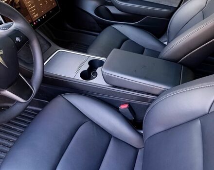 Черный Тесла Модель 3, объемом двигателя 0 л и пробегом 27 тыс. км за 26000 $, фото 7 на Automoto.ua