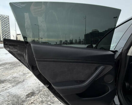Черный Тесла Модель 3, объемом двигателя 0 л и пробегом 48 тыс. км за 26500 $, фото 17 на Automoto.ua