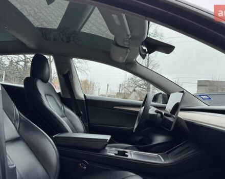 Чорний Тесла Модель 3, об'ємом двигуна 0 л та пробігом 172 тис. км за 16900 $, фото 32 на Automoto.ua