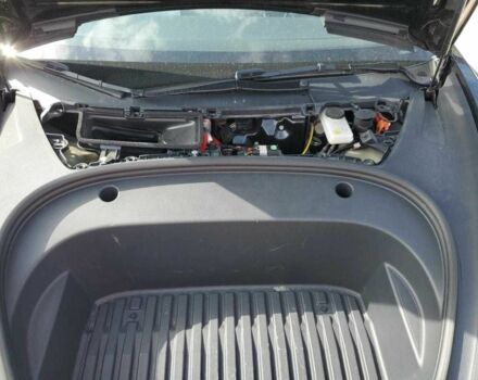 Черный Тесла Модель 3, объемом двигателя 0 л и пробегом 30 тыс. км за 7800 $, фото 10 на Automoto.ua