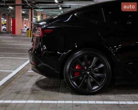 Чорний Тесла Модель 3, об'ємом двигуна 0 л та пробігом 49 тис. км за 24999 $, фото 5 на Automoto.ua