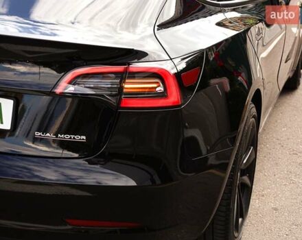 Чорний Тесла Модель 3, об'ємом двигуна 0 л та пробігом 49 тис. км за 24999 $, фото 13 на Automoto.ua