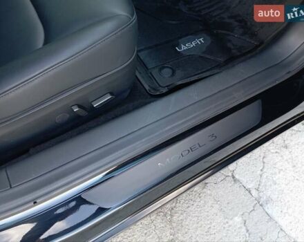 Чорний Тесла Модель 3, об'ємом двигуна 0 л та пробігом 27 тис. км за 25000 $, фото 18 на Automoto.ua