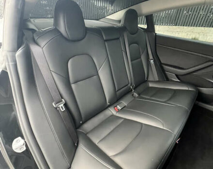 Черный Тесла Модель 3, объемом двигателя 0 л и пробегом 85 тыс. км за 19999 $, фото 45 на Automoto.ua