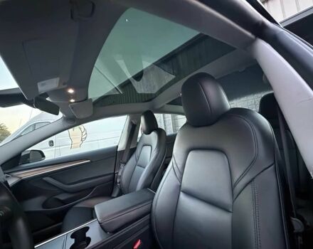 Черный Тесла Модель 3, объемом двигателя 0 л и пробегом 13 тыс. км за 10600 $, фото 12 на Automoto.ua