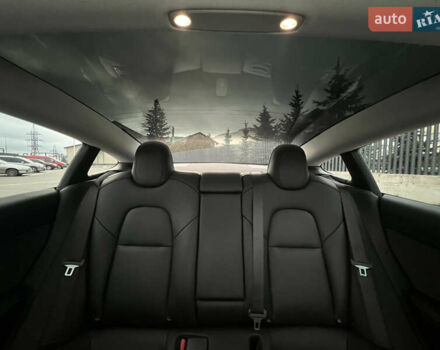 Черный Тесла Модель 3, объемом двигателя 0 л и пробегом 85 тыс. км за 19999 $, фото 32 на Automoto.ua