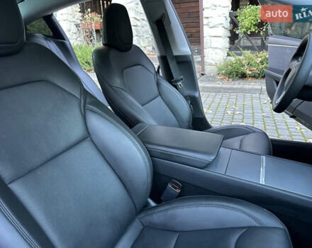 Чорний Тесла Модель 3, об'ємом двигуна 0 л та пробігом 22 тис. км за 29900 $, фото 16 на Automoto.ua