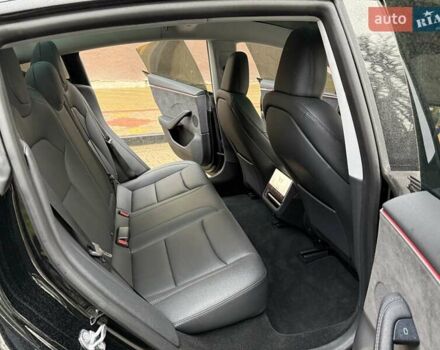 Черный Тесла Модель 3, объемом двигателя 0 л и пробегом 8 тыс. км за 32999 $, фото 2 на Automoto.ua