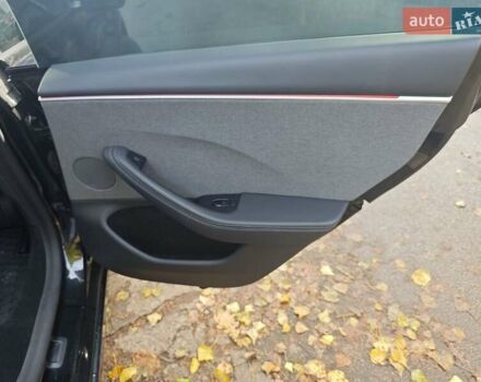 Тесла Модель 3 2024 в Киеве на Automoto.ua Черный Тесла Модель 3, объемом двигателя 0 л и пробегом 14 тыс. км за 35000 $, фото 18 на Automoto.ua