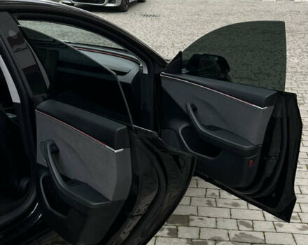 Чорний Тесла Модель 3, об'ємом двигуна 0 л та пробігом 18 тис. км за 28400 $, фото 41 на Automoto.ua